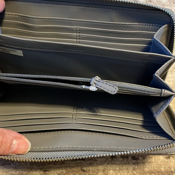 NWT COACH SIVER/GRAY CNB EX L TURN LOCK ACC ZIP # F50021 - Picture 9 of 11